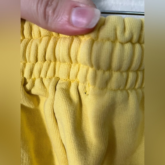 Talentless Elementary Yellow Jogger Sweatpants in Women’s Size M - Picture 10 of 16